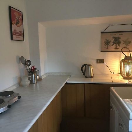 Dongo Holiday Home Eksteriør billede